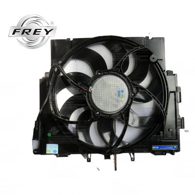 600W praktische de Motor Koeldelen 17418642161 van de Radiatorventilator voor BMW F10 F11 F18 525I