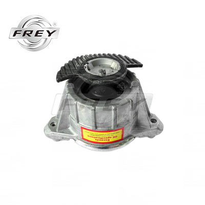 W204 W212 C204 Mercedes-Benz Motoronderstel, 2042404217 Voormotor Motoronderstel