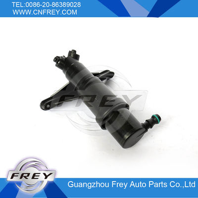 Auto-onderdelen OEM 61677038415 voor Bmw E60 E61 koplampsproeierpomp